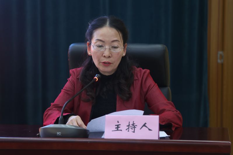 市总工会三级调研员马忠玲.jpg 市总工会三级调研员马忠玲.jpg