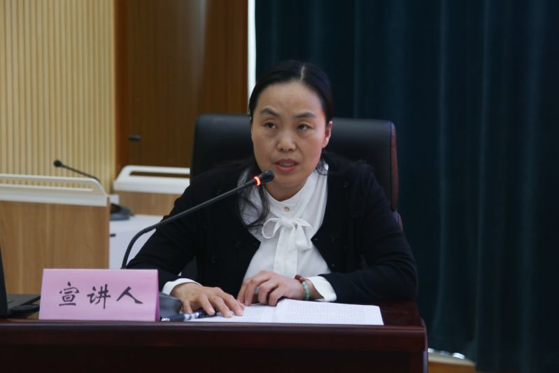 掇刀区总工会党组书记、常务副主席王爱玲.jpg 掇刀区总工会党组书记、常务副主席王爱玲.jpg