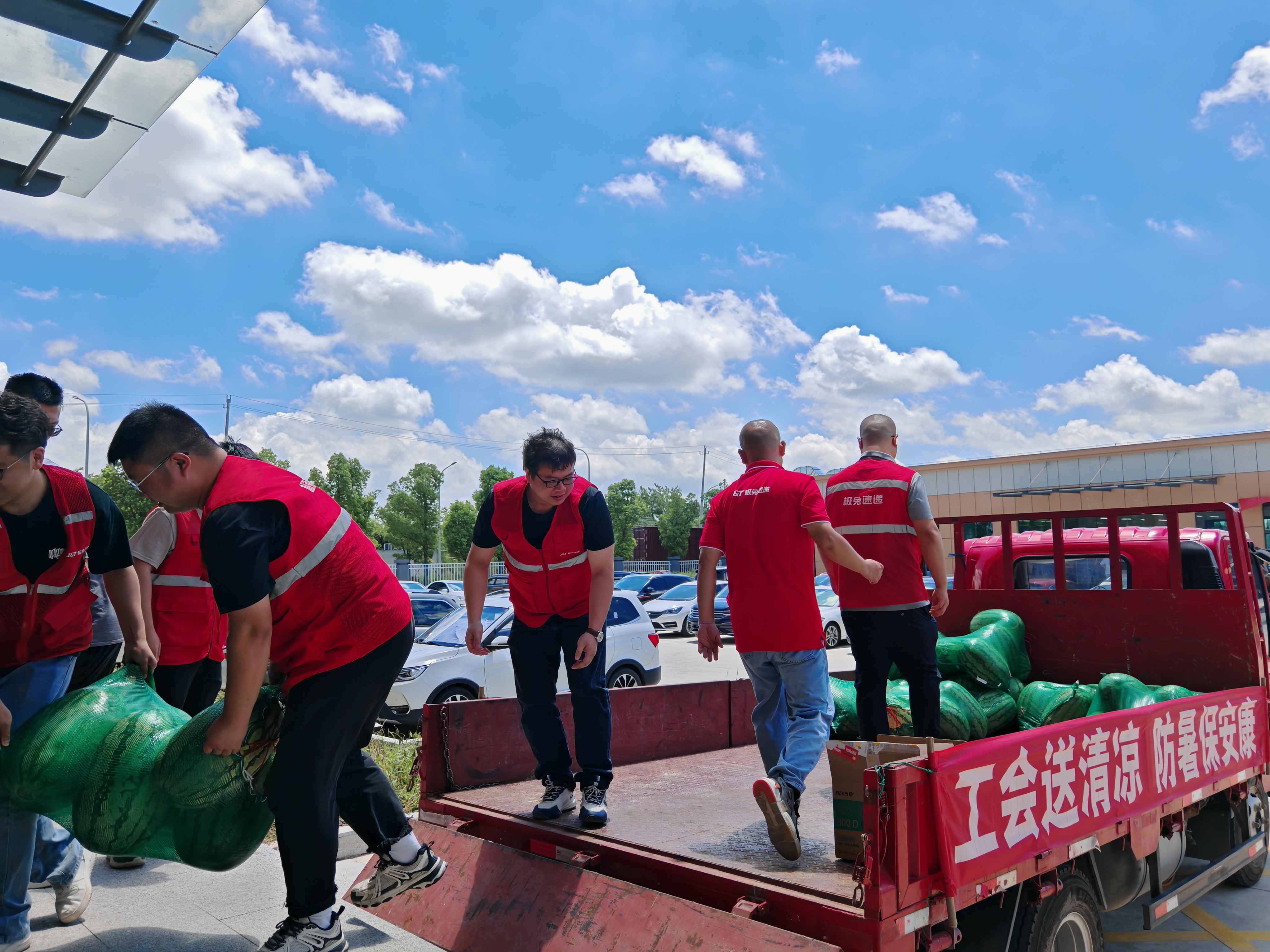 633dd5abd98fa6e665319e25b280d32.jpg 633dd5abd98fa6e665319e25b280d32.jpg